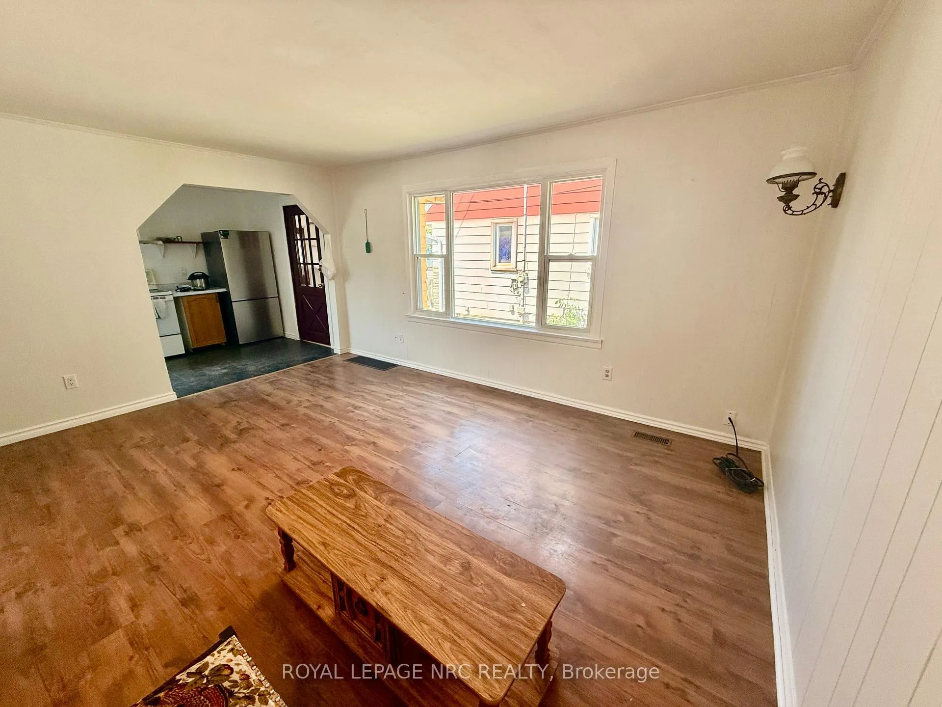 Photo 4 of 6411 Mcleod Road, Niagara Falls, Arad/Fallsview — HOMEH