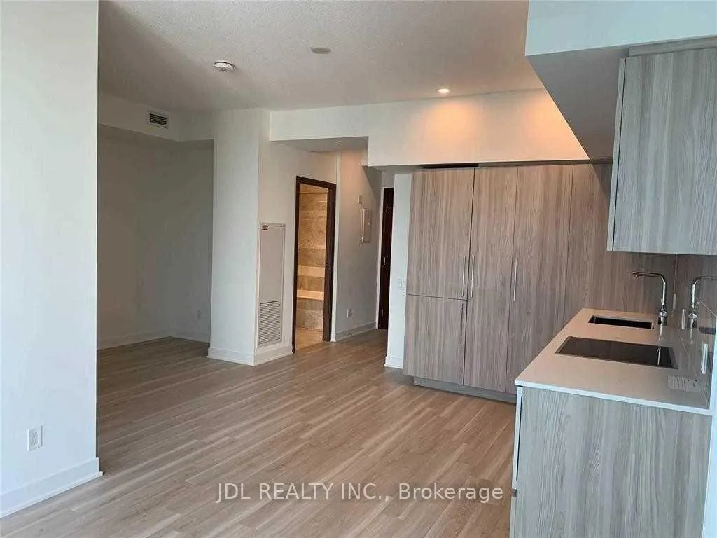 Photo 4 of Unit 3810, 19 bathurst Street, Toronto, Waterfront Communities — HOMEH