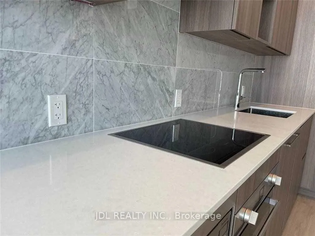 Photo 6 of Unit 3810, 19 bathurst Street, Toronto, Waterfront Communities — HOMEH