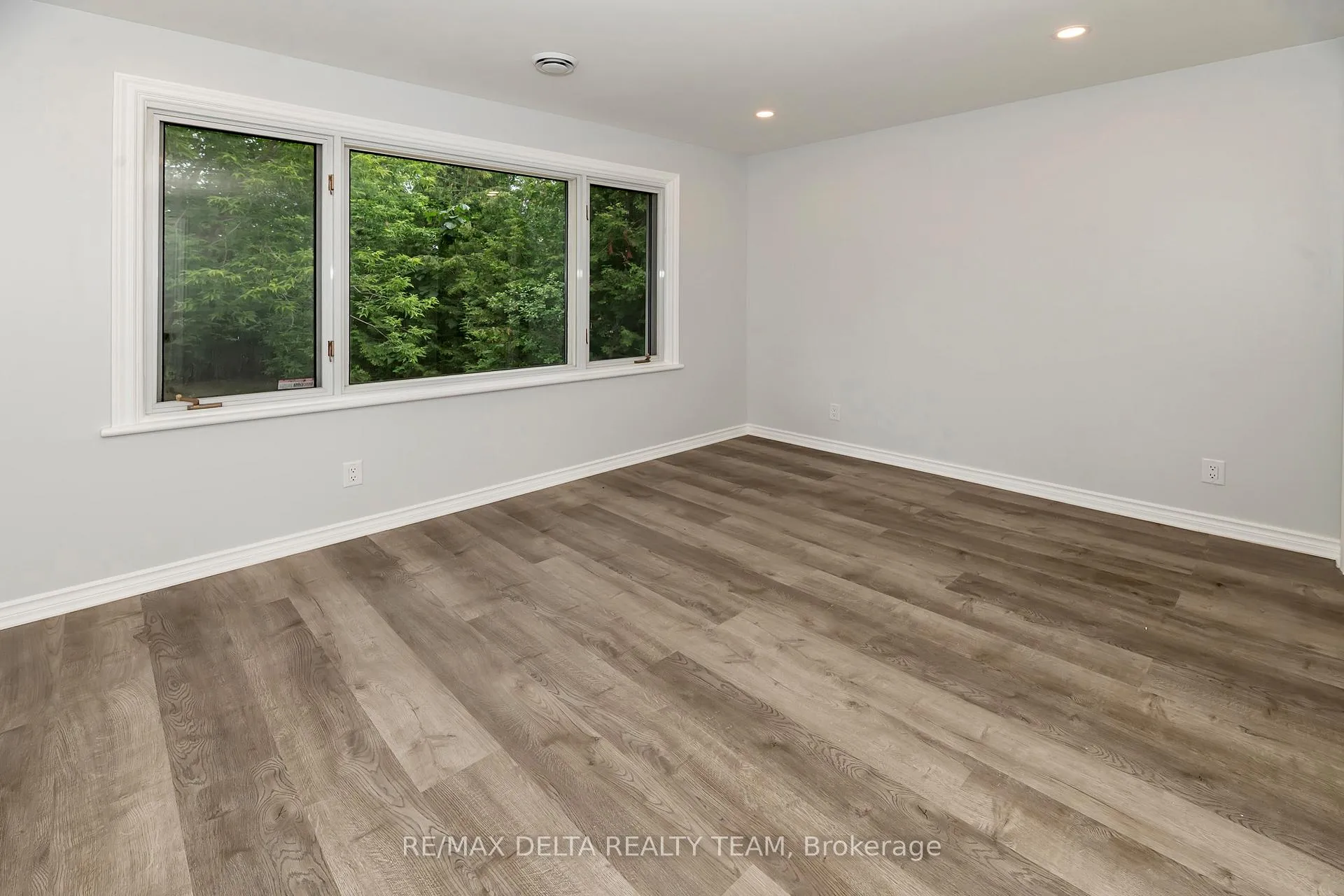 Photo 15 of Unit 2, 2801 Baseline Road, Ottawa, Bruce Farm/Graham Park/Qualicum/Bellands — HOMEH