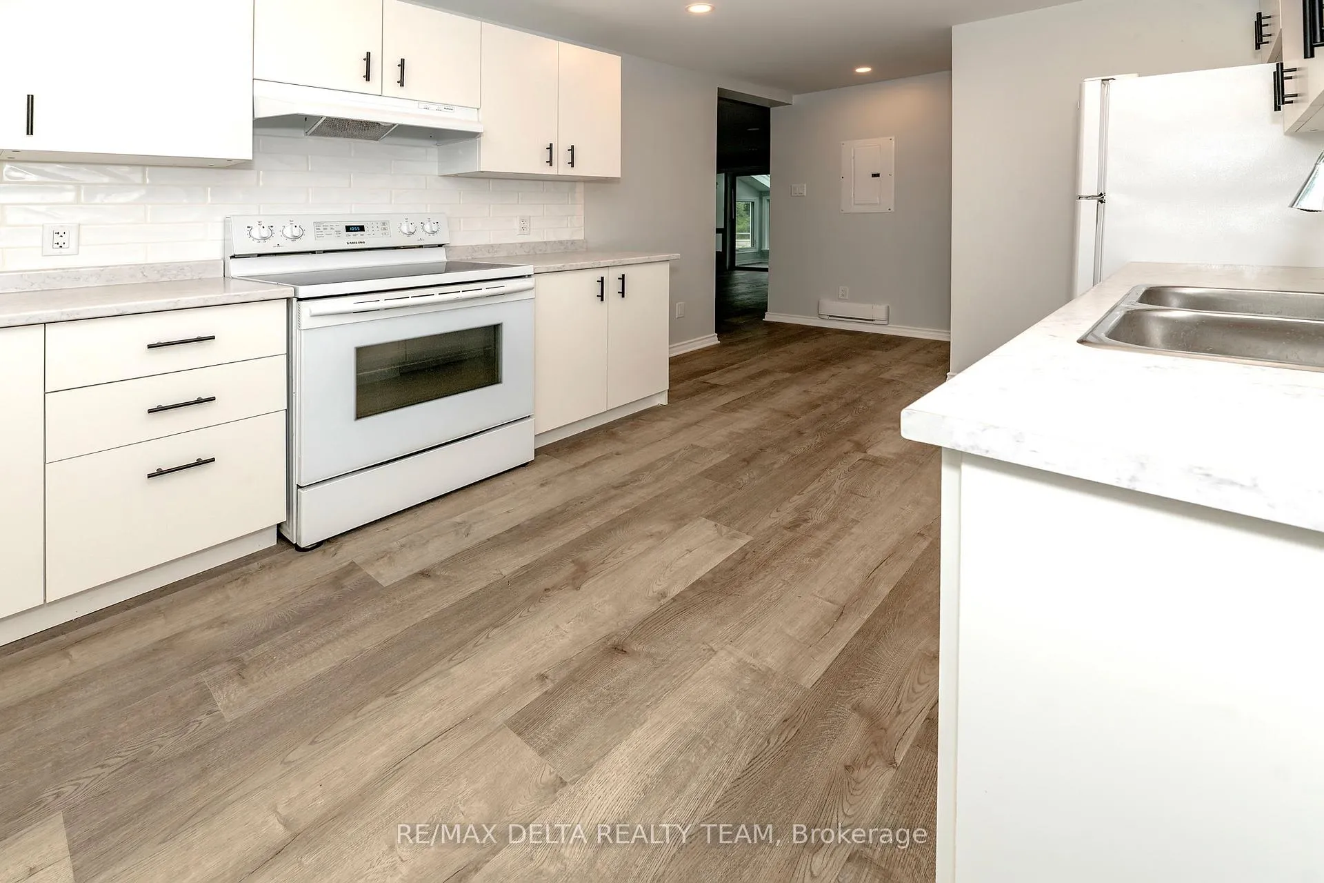 Photo 19 of Unit 2, 2801 Baseline Road, Ottawa, Bruce Farm/Graham Park/Qualicum/Bellands — HOMEH