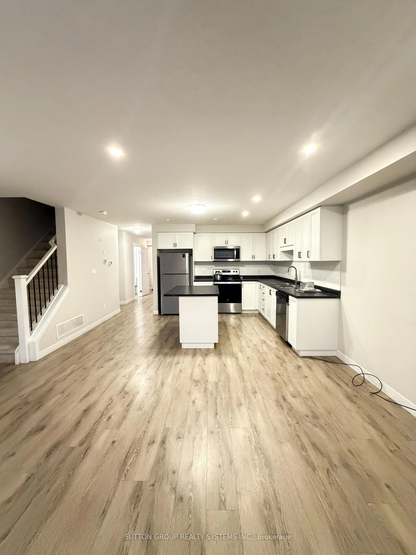 Photo 7 of Unit 4, 160 Stanley Street, Norfolk, Simcoe — HOMEH