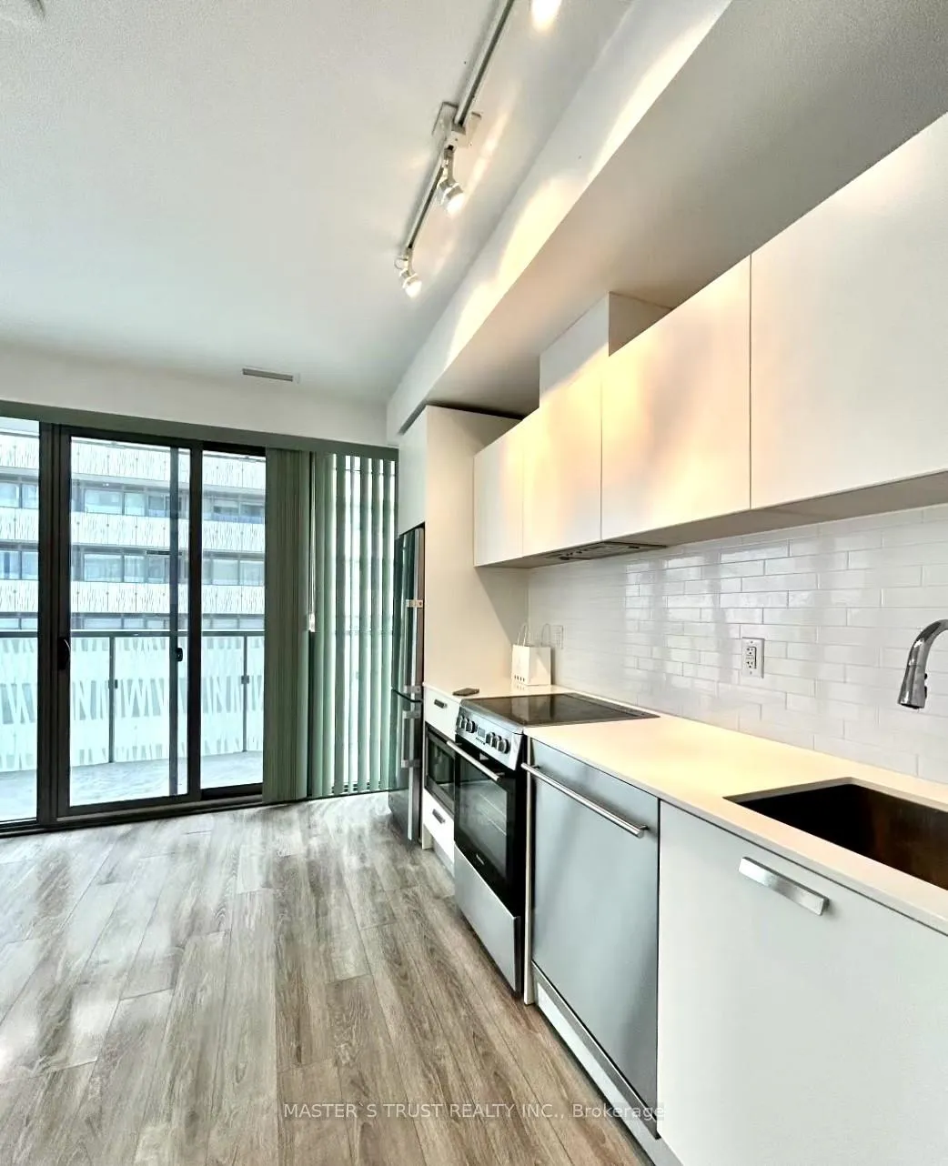 Photo 7 of Unit 3307, 50 Charles Street E, Toronto, Church-Yonge Corridor — HOMEH