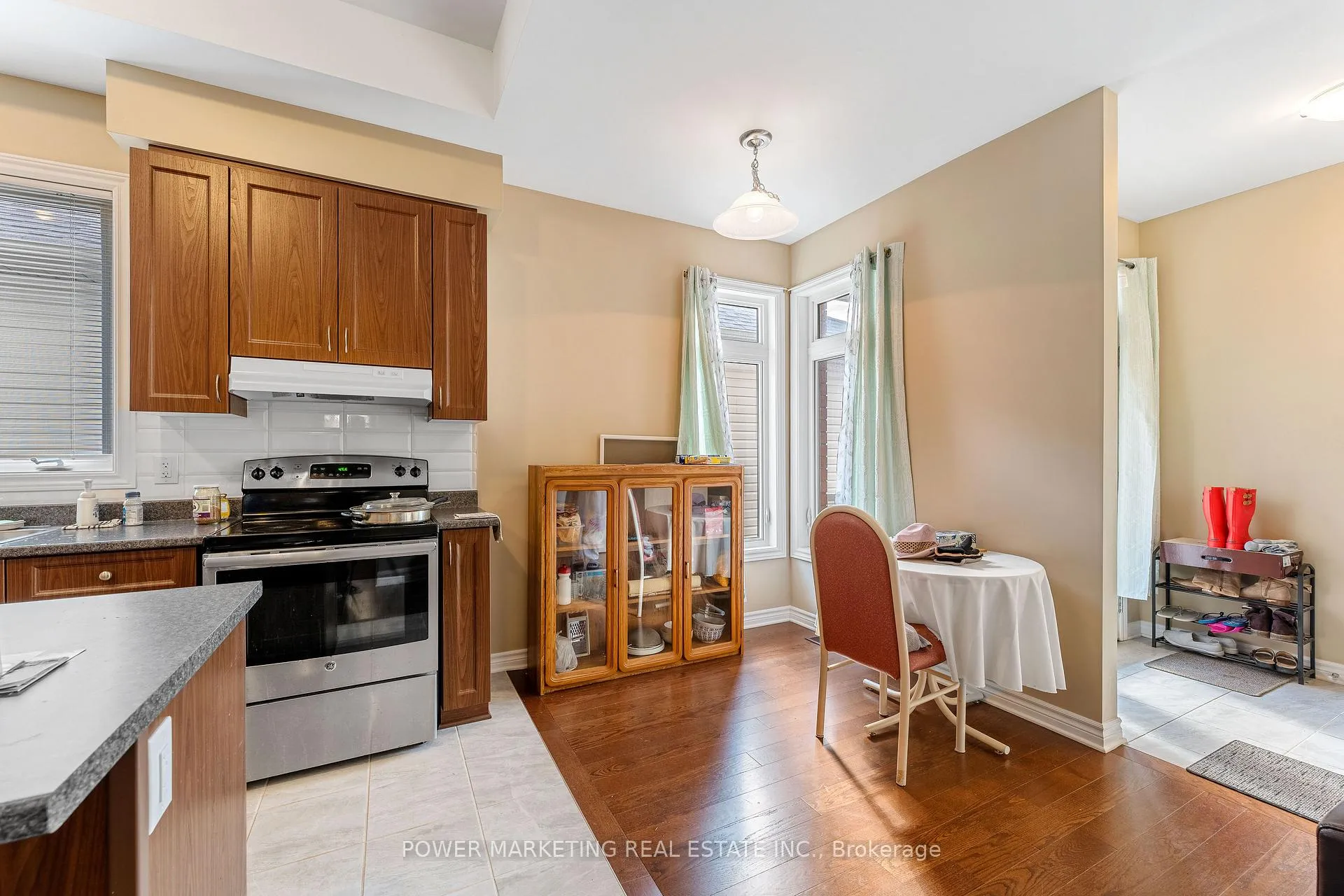 Photo 6 of 6356 Renaud Road, Ottawa, Mer Bleue/Bradley Estates/Anderson Park — HOMEH