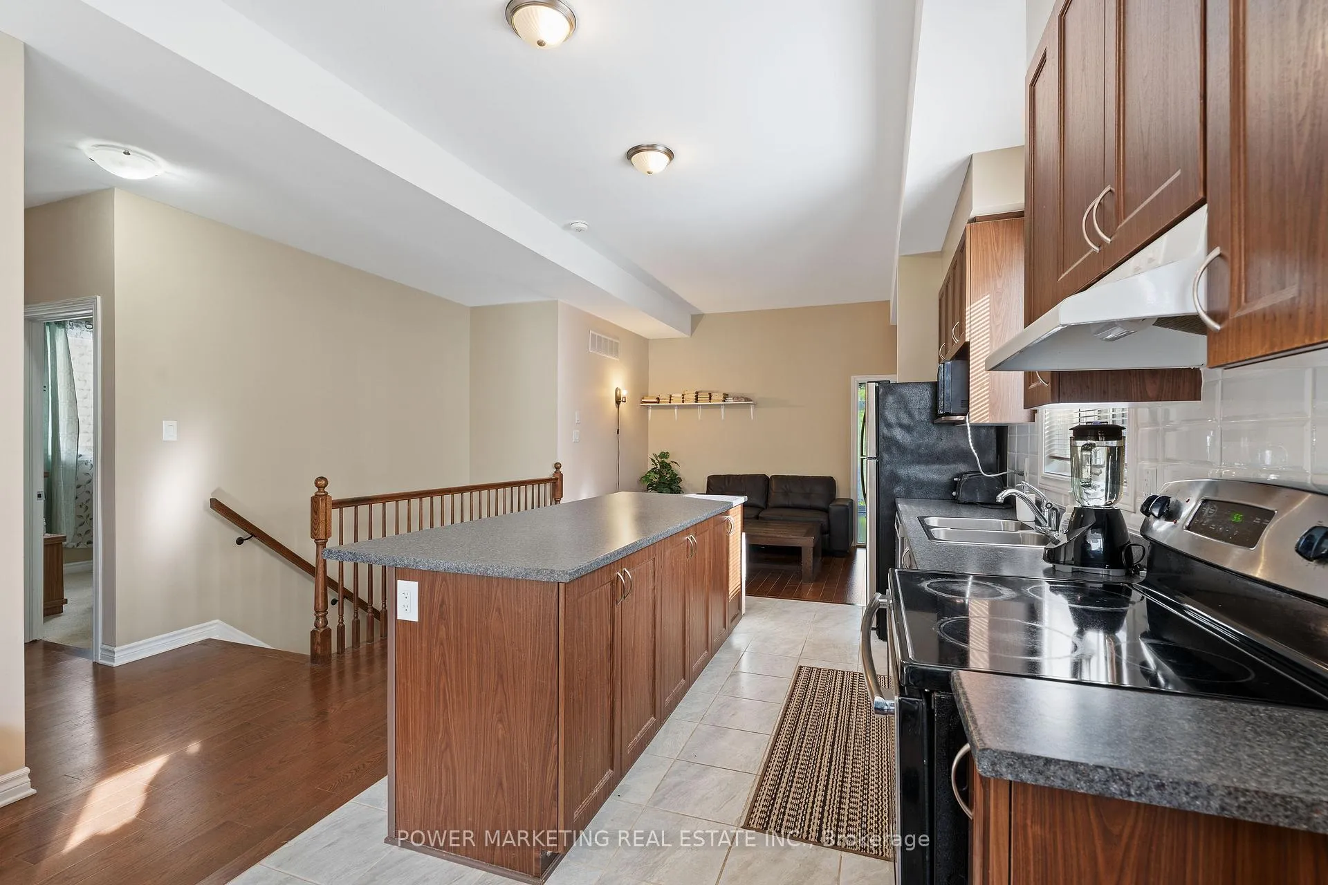 Photo 11 of 6356 Renaud Road, Ottawa, Mer Bleue/Bradley Estates/Anderson Park — HOMEH