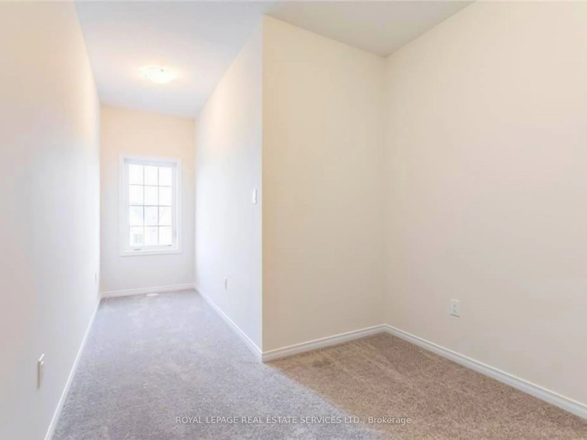 Photo 30 of 8317 Mulberry Drive, Niagara Falls, Brown — HOMEH