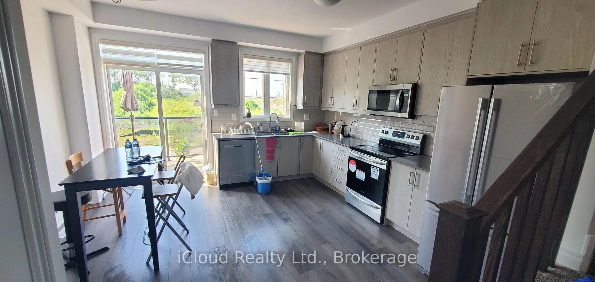 Photo 21 of 120 Court Drive, Brant, Paris — HOMEH