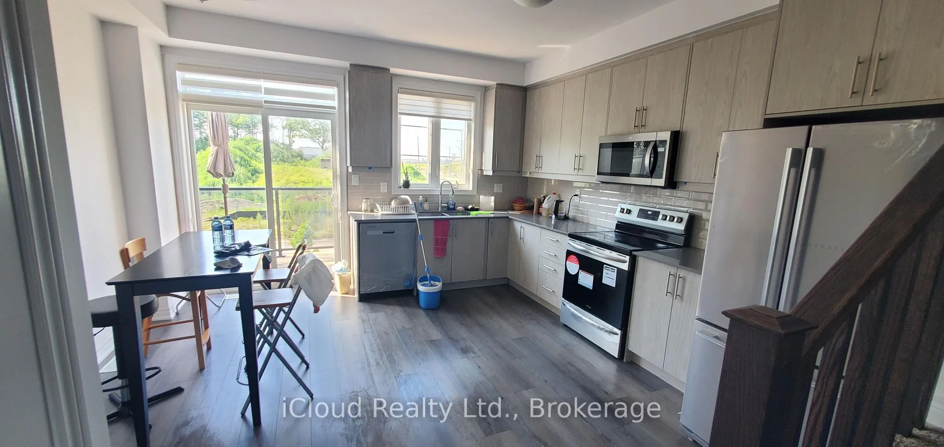 Photo 22 of 120 Court Drive, Brant, Paris — HOMEH
