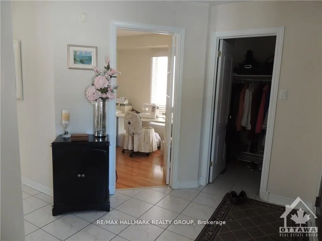 Photo 2 of 15 Bondar Way, Ottawa, Hunt Club Park/Greenboro — HOMEH