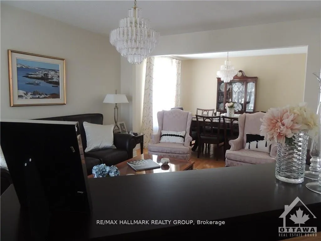 Photo 3 of 15 Bondar Way, Ottawa, Hunt Club Park/Greenboro — HOMEH