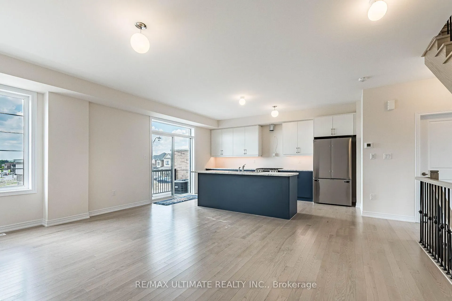 Photo 15 of 39 Sapwood Crescent, Brampton, Snelgrove — HOMEH