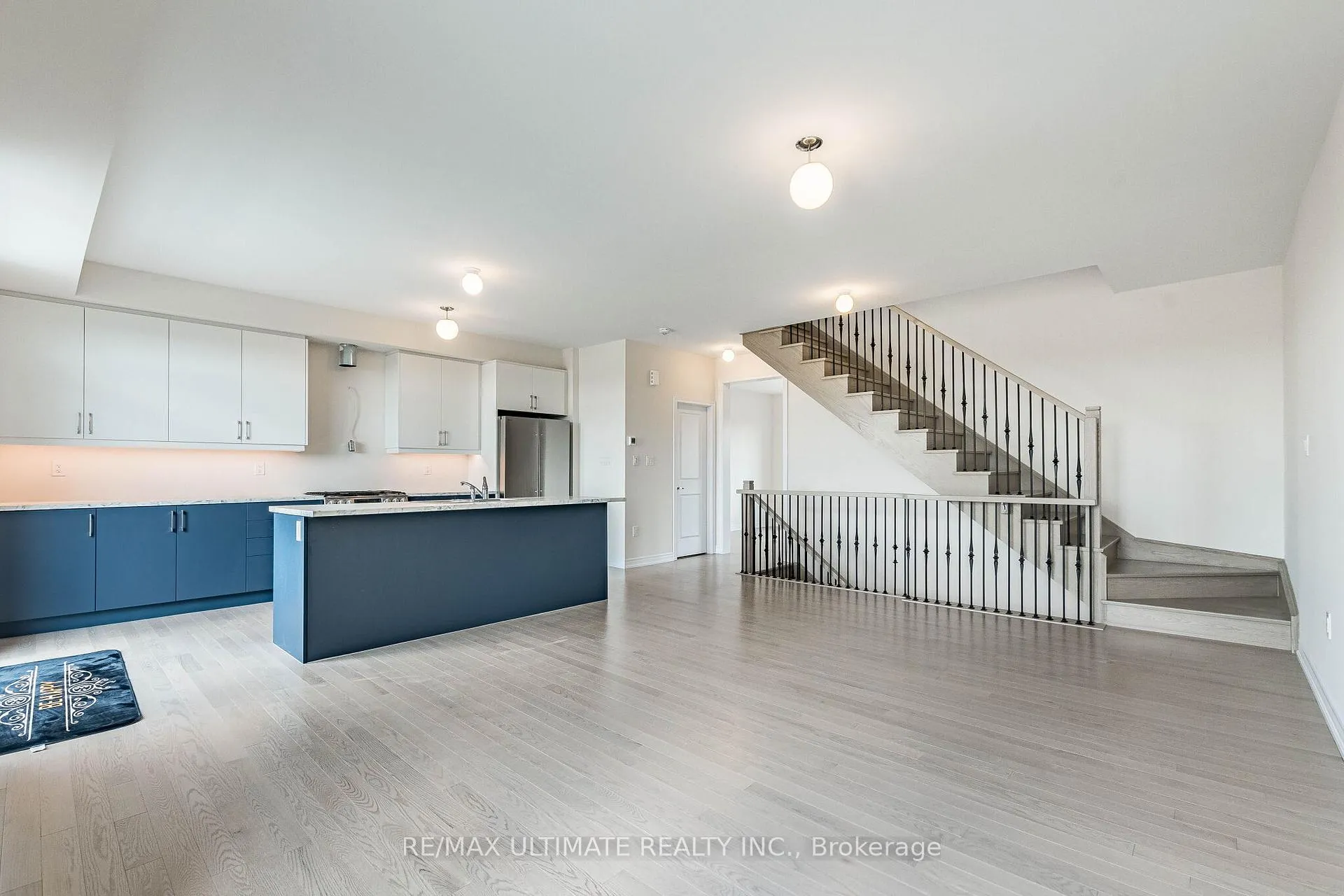 Photo 16 of 39 Sapwood Crescent, Brampton, Snelgrove — HOMEH