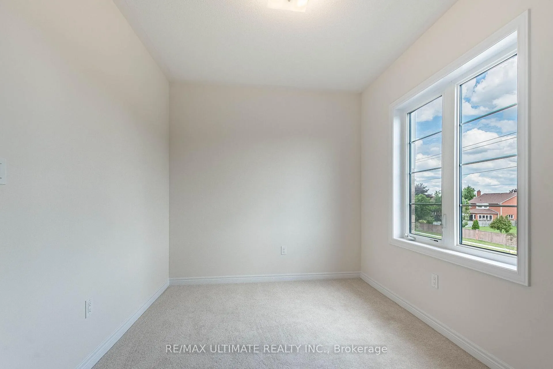 Photo 25 of 39 Sapwood Crescent, Brampton, Snelgrove — HOMEH