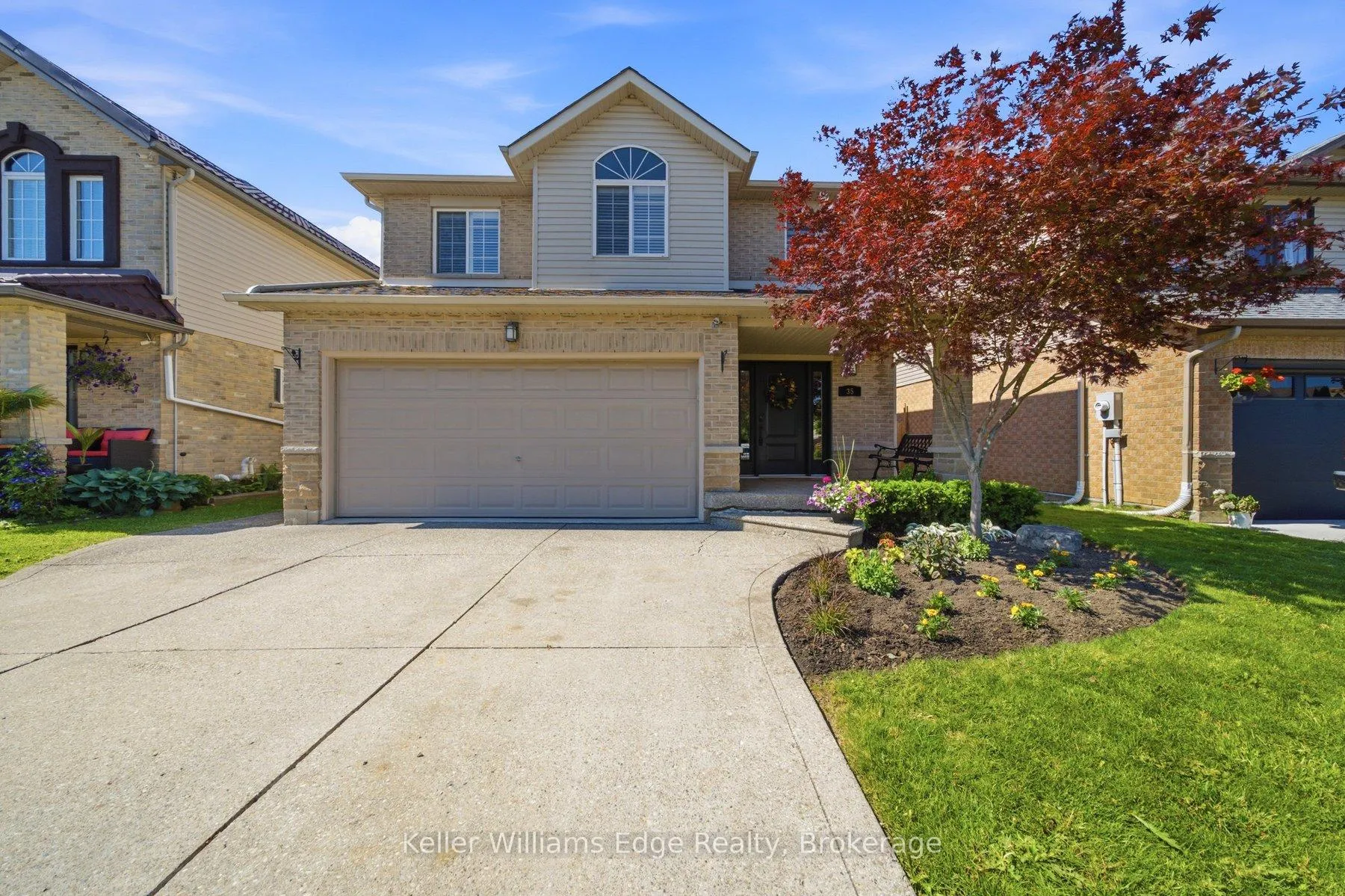 Photo 1 of 35 Rosebury Way, Hamilton, Mount Hope — HOMEH