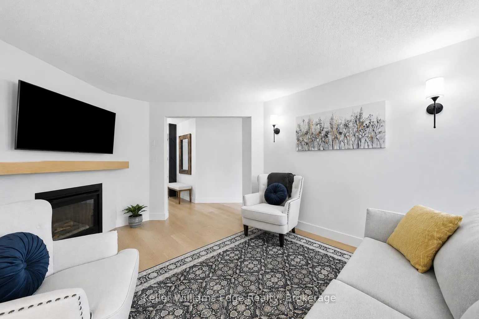 Photo 8 of 35 Rosebury Way, Hamilton, Mount Hope — HOMEH