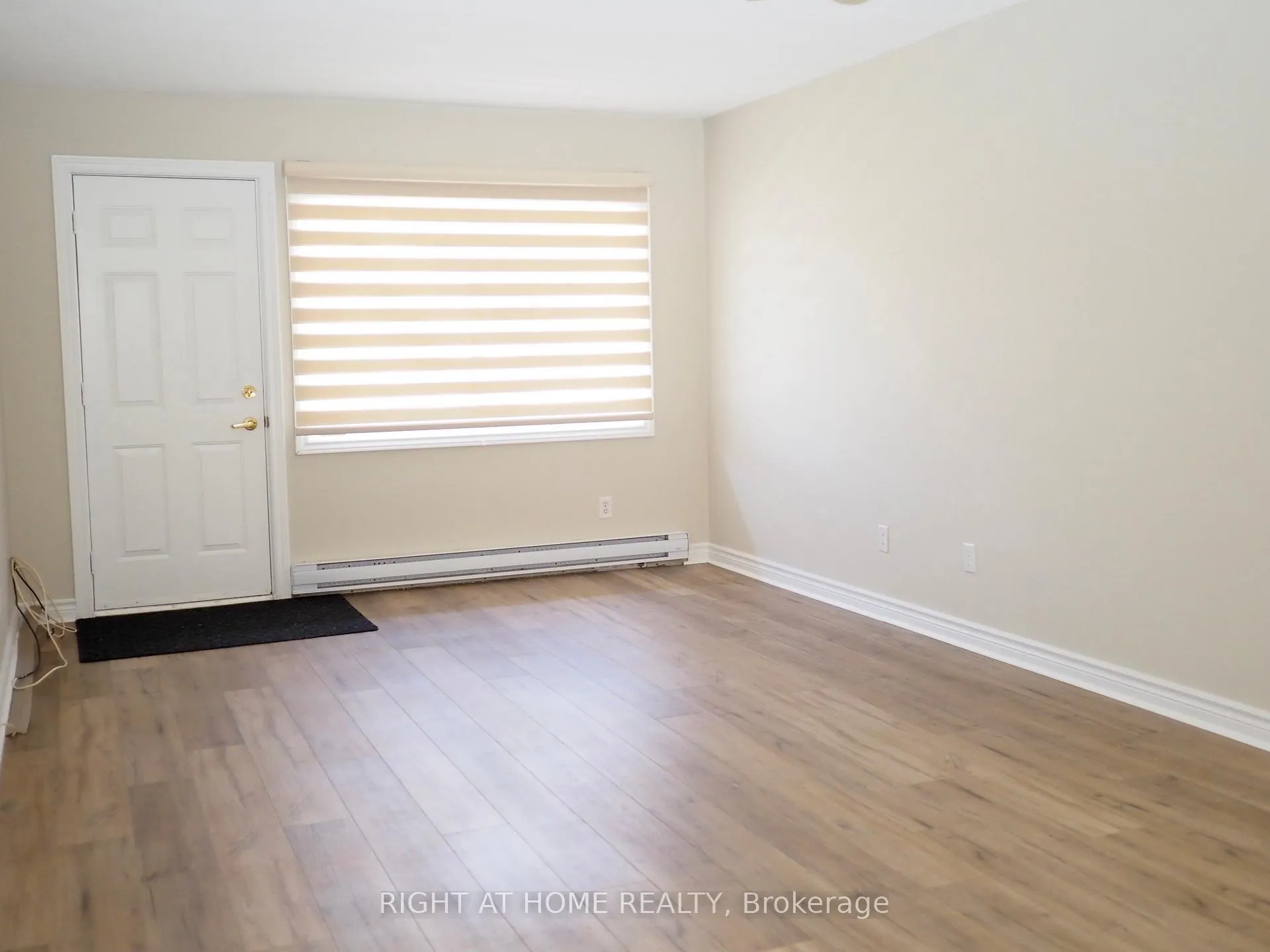 Photo 5 of Unit 10, 77 Mill Street E, New Tecumseth, Tottenham — HOMEH