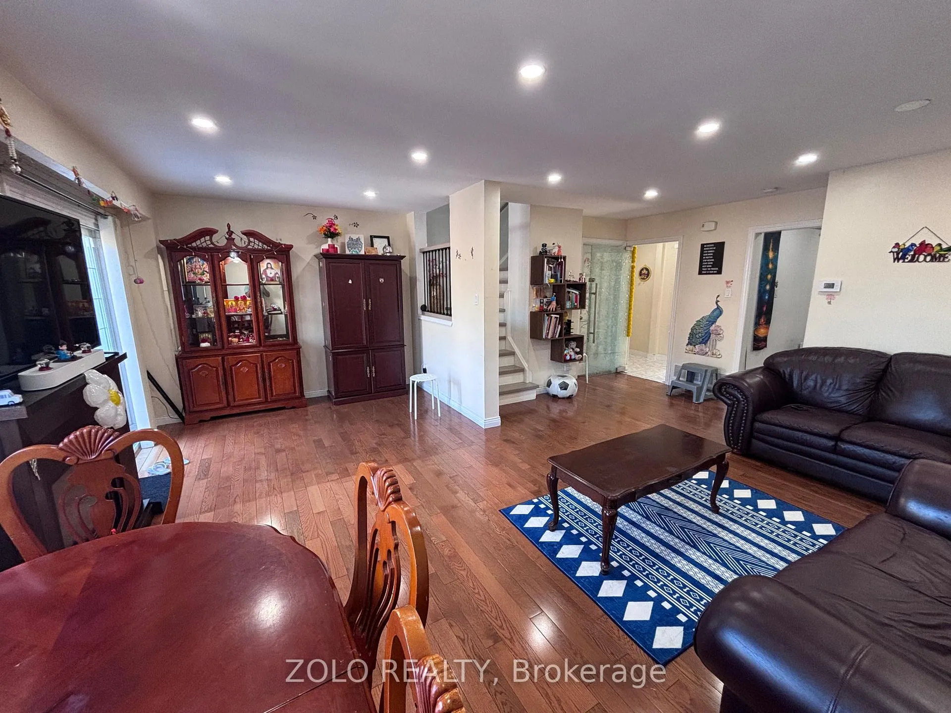 Photo 5 of 34 Primrose Crescent, Brampton, Heart Lake West — HOMEH