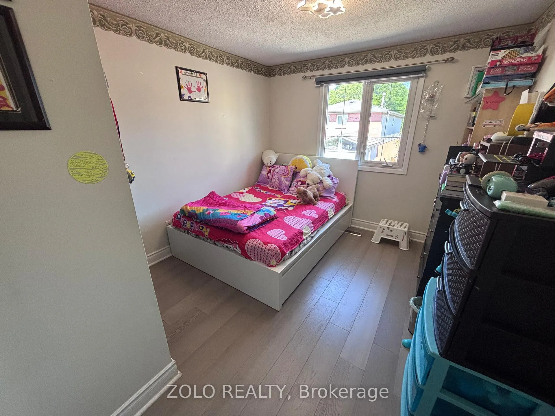 Photo 12 of 34 Primrose Crescent, Brampton, Heart Lake West — HOMEH