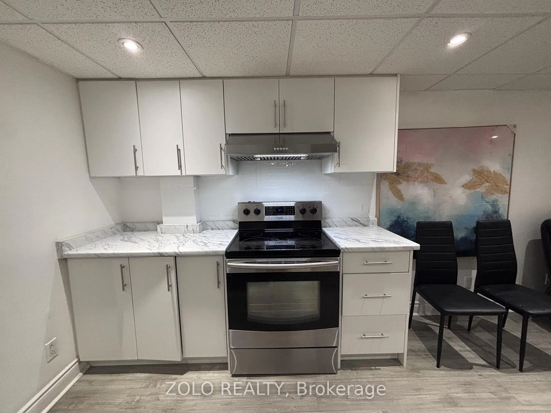 Photo 17 of 34 Primrose Crescent, Brampton, Heart Lake West — HOMEH