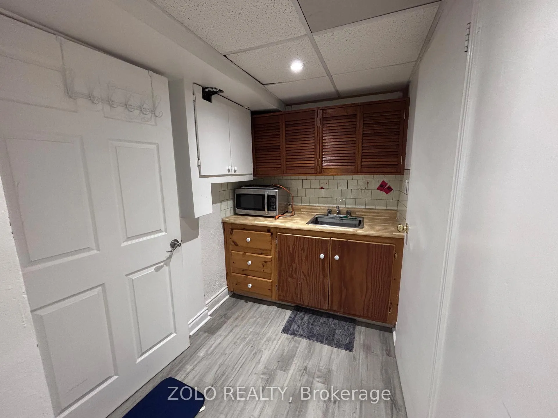 Photo 18 of 34 Primrose Crescent, Brampton, Heart Lake West — HOMEH