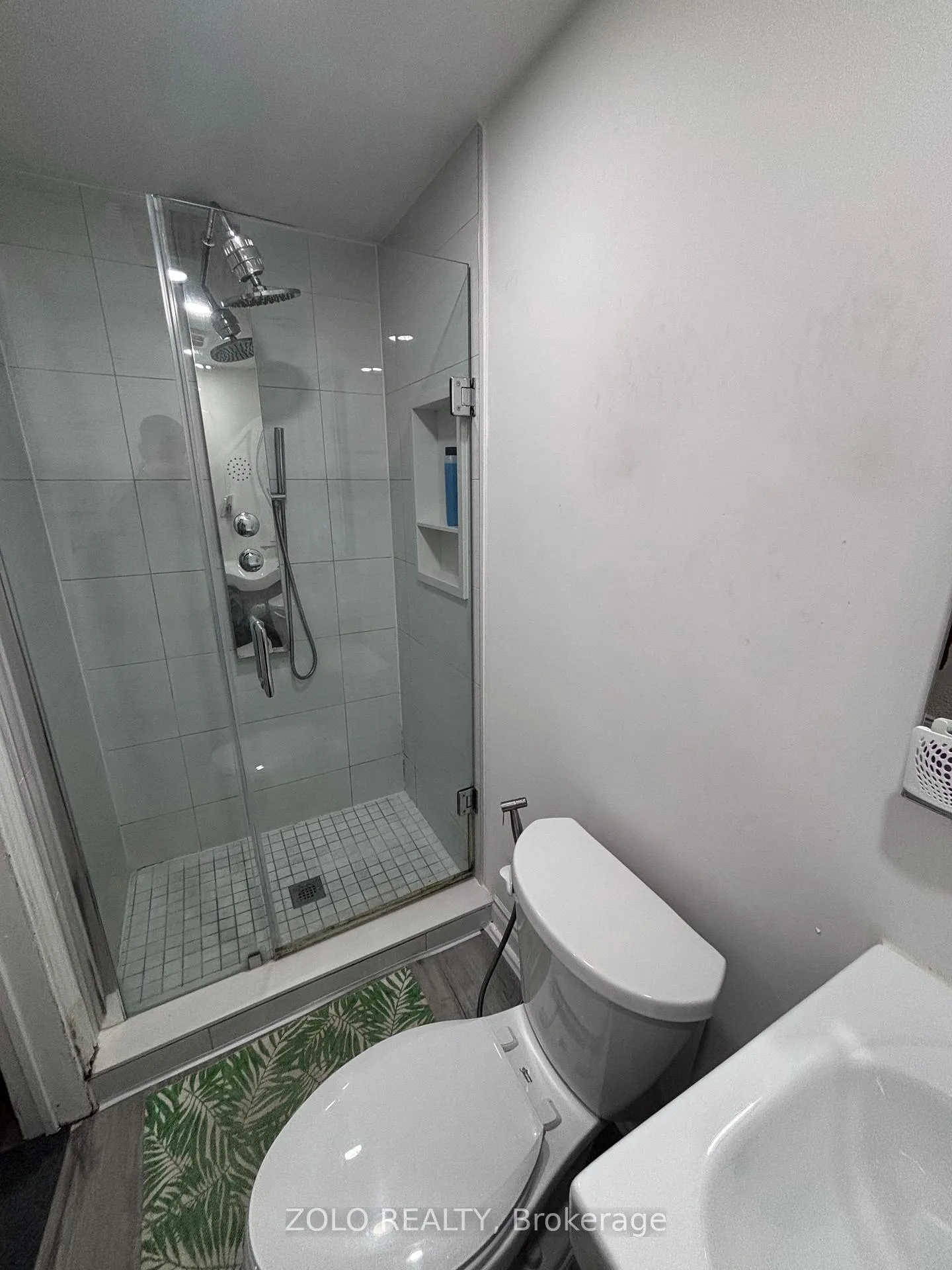 Photo 21 of 34 Primrose Crescent, Brampton, Heart Lake West — HOMEH