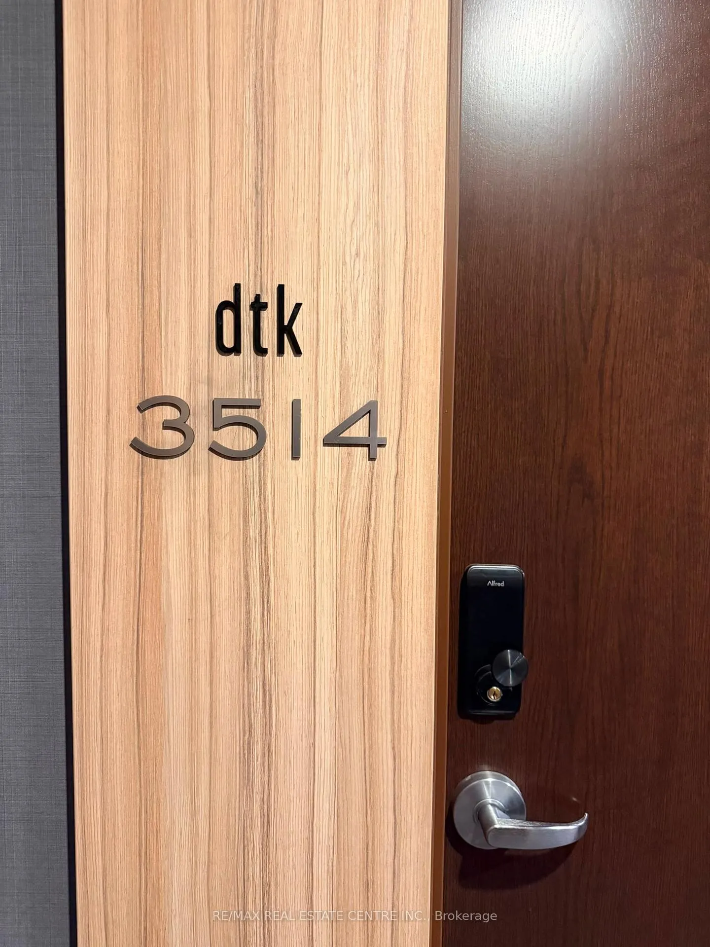 Photo 3 of Unit 3514, 60 Frederick Street, Kitchener, City Commercial Core — HOMEH