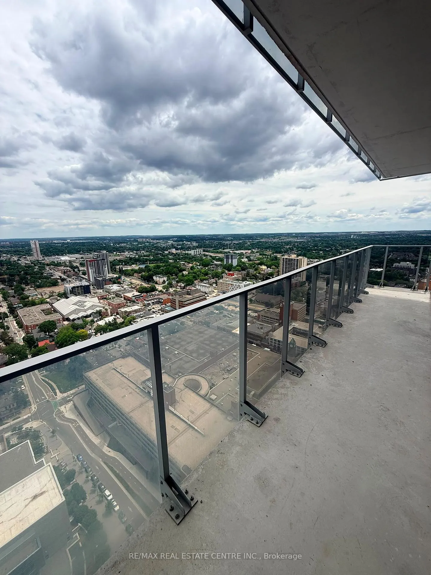 Photo 15 of Unit 3514, 60 Frederick Street, Kitchener, City Commercial Core — HOMEH