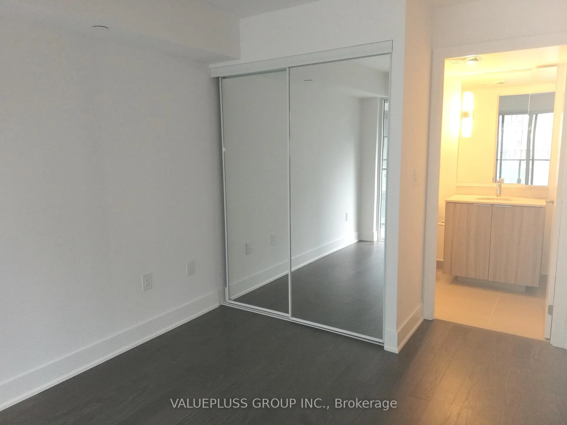 Photo 17 of Unit 601, 955 Bay Street, Toronto, Bay Street Corridor — HOMEH