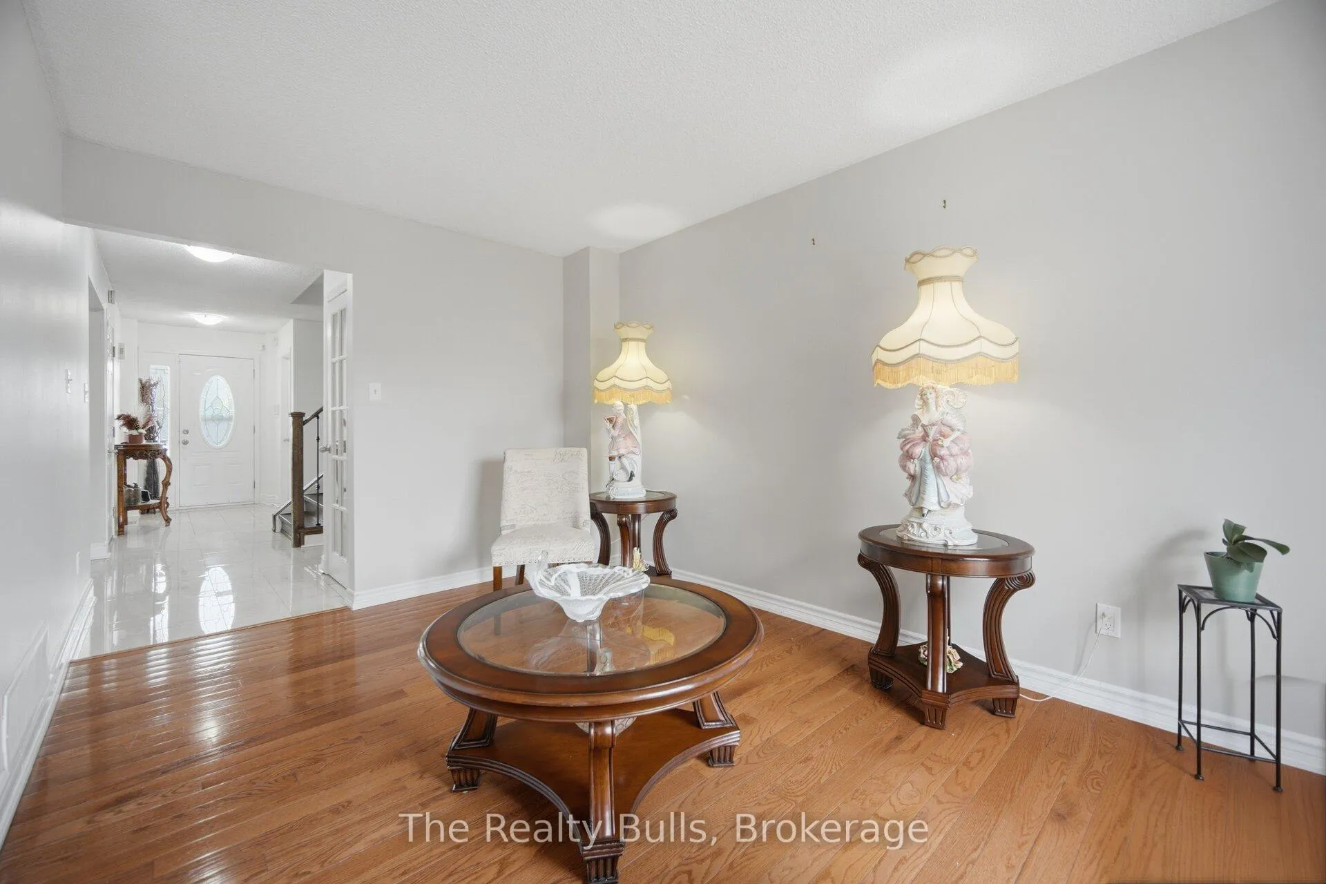Photo 5 of 38 Thorntree Crescent, Brampton, Fletcher's Creek South — HOMEH