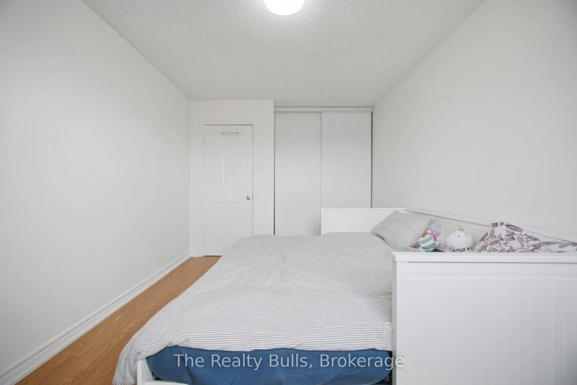 Photo 20 of 38 Thorntree Crescent, Brampton, Fletcher's Creek South — HOMEH