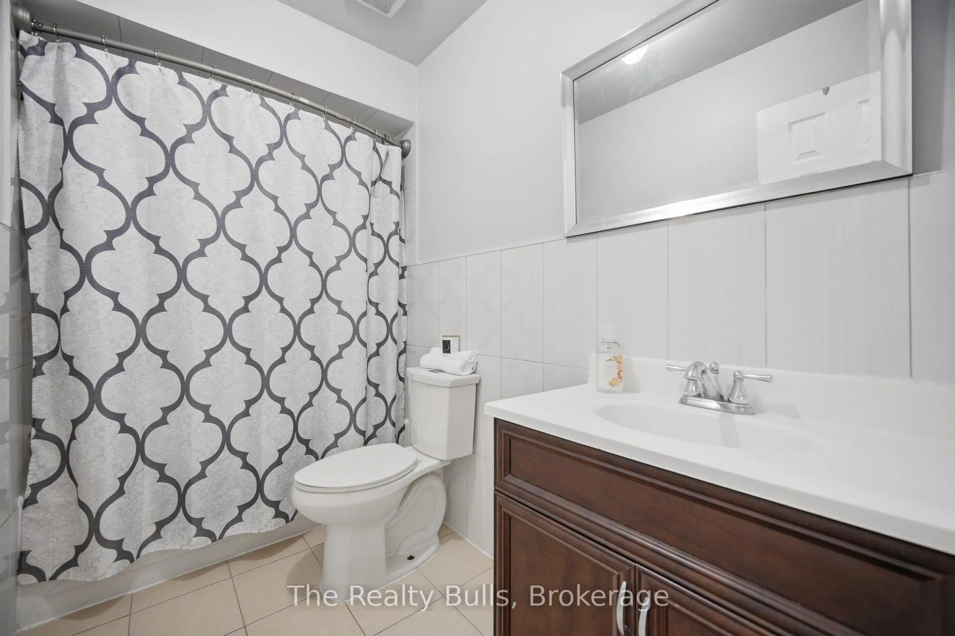 Photo 21 of 38 Thorntree Crescent, Brampton, Fletcher's Creek South — HOMEH