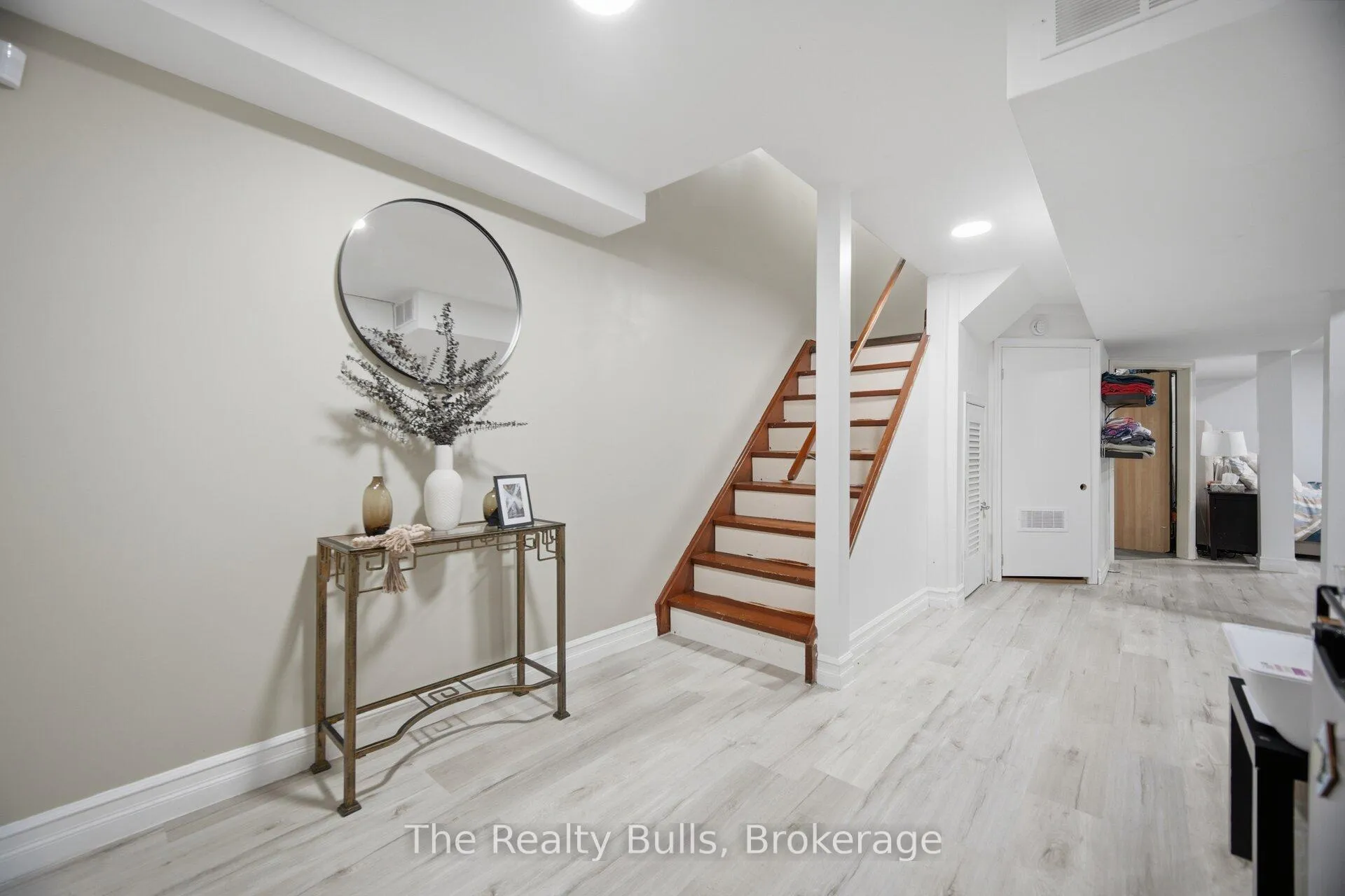 Photo 22 of 38 Thorntree Crescent, Brampton, Fletcher's Creek South — HOMEH
