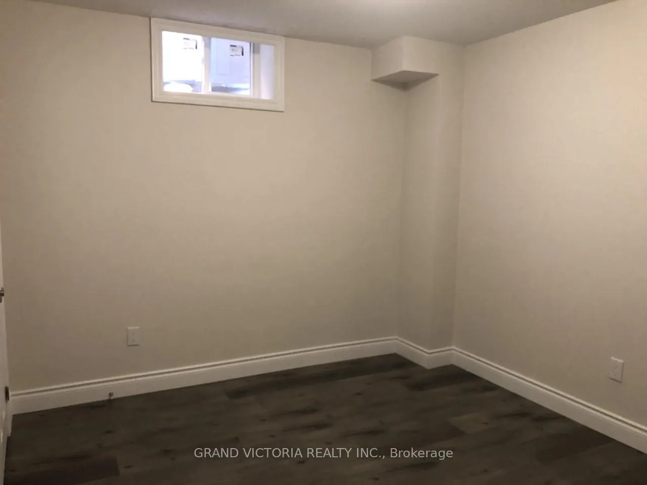Photo 10 of Lower 185 Skinner Road, Hamilton, Waterdown — HOMEH