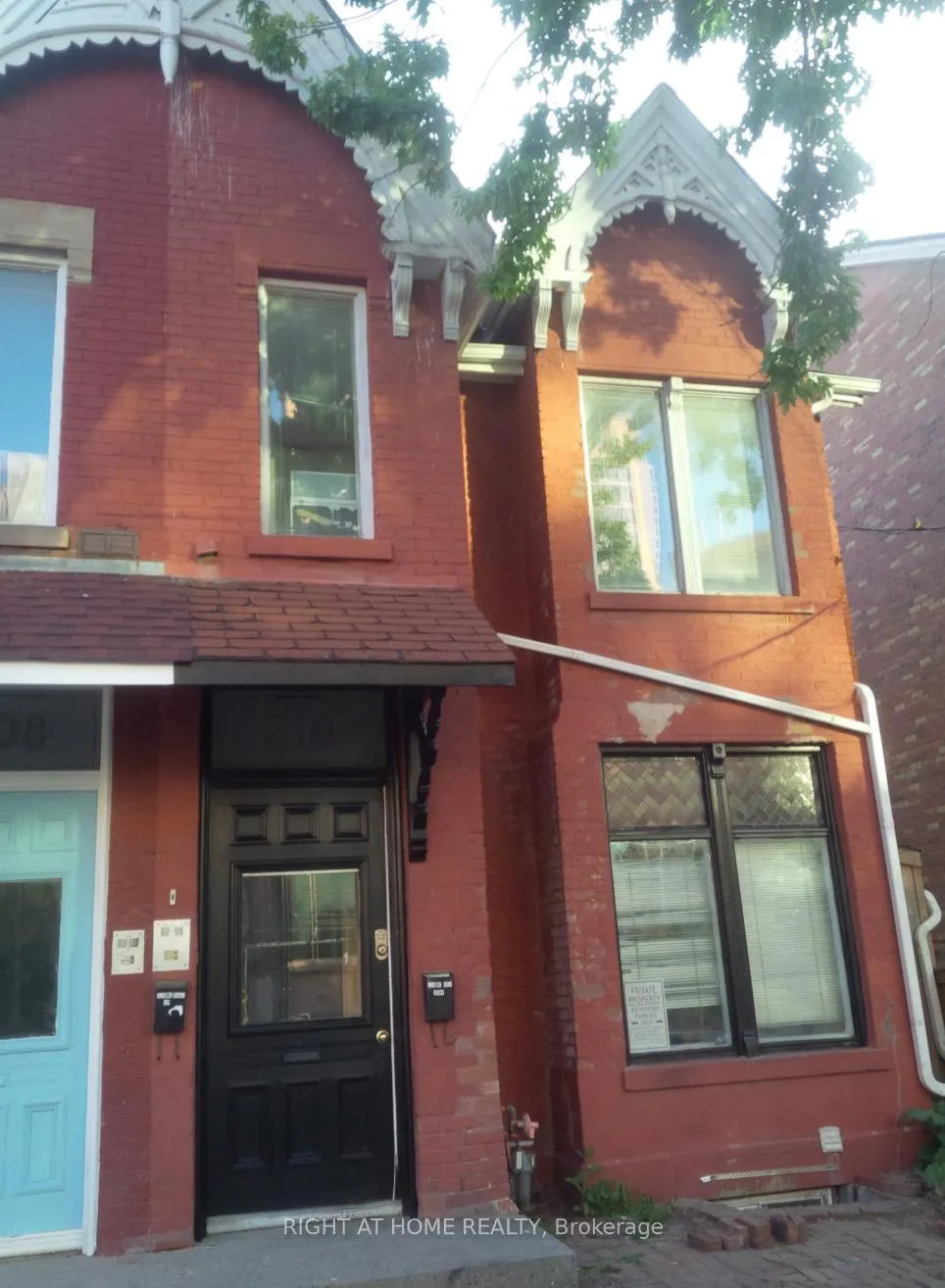 Photo 1 of Unit B, 210 Mccaul Street, Toronto, Kensington-Chinatown — HOMEH