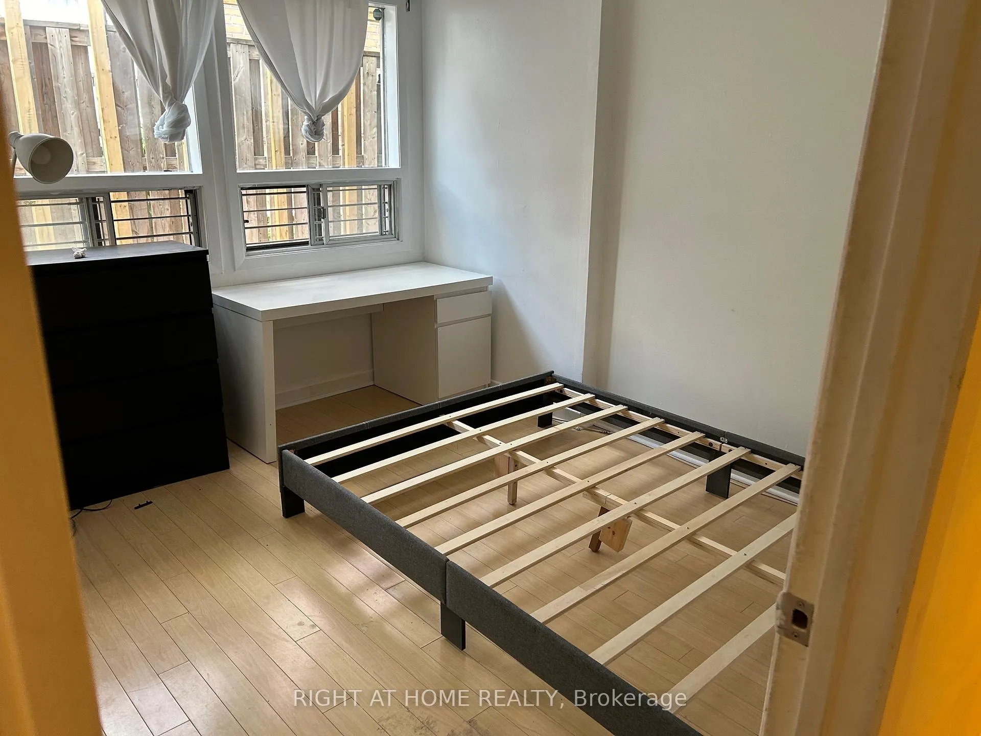 Photo 8 of Unit B, 210 Mccaul Street, Toronto, Kensington-Chinatown — HOMEH