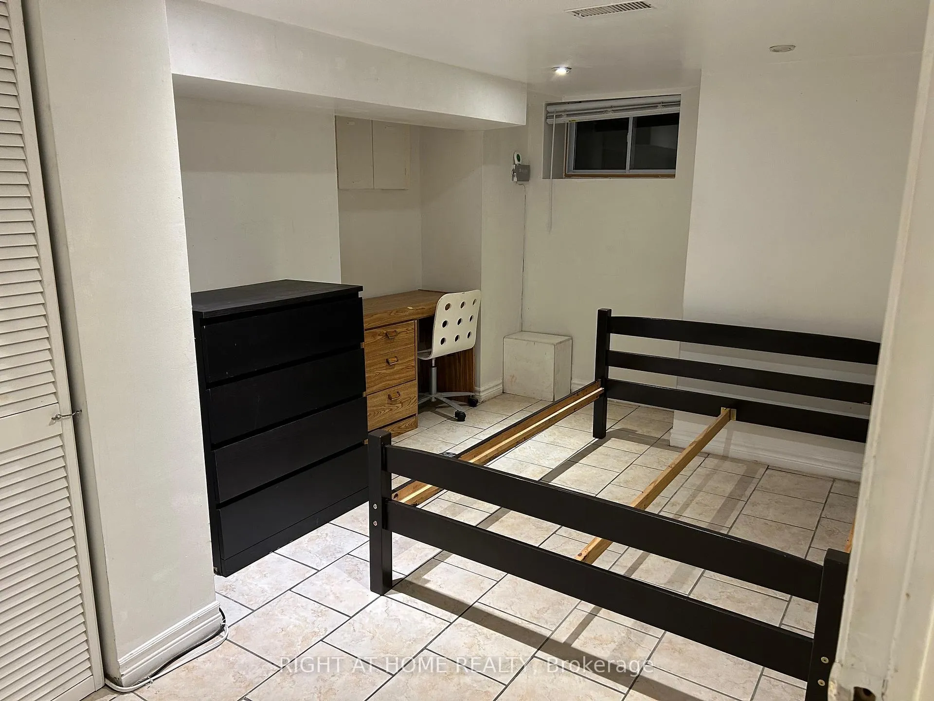 Photo 12 of Unit B, 210 Mccaul Street, Toronto, Kensington-Chinatown — HOMEH