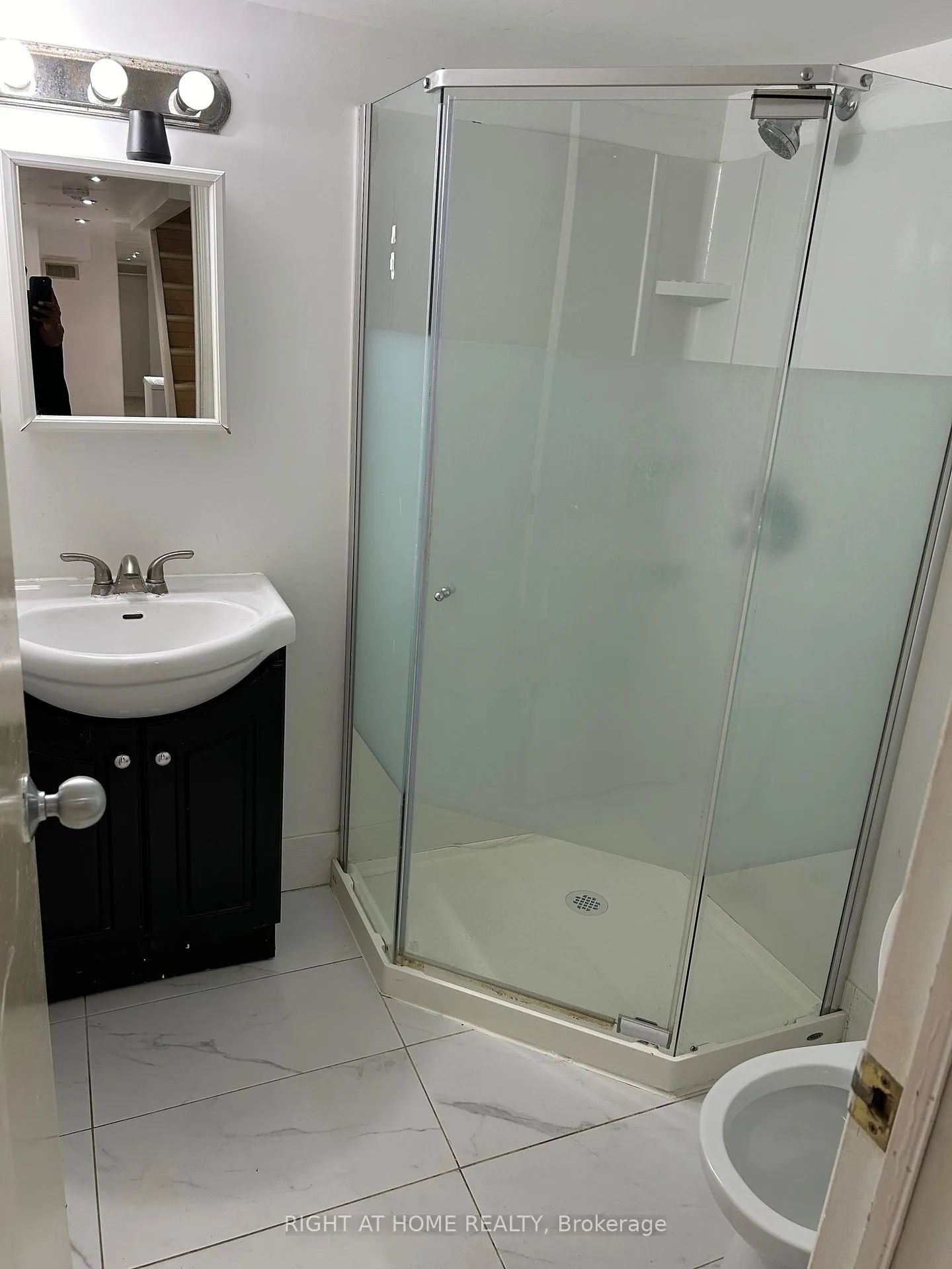 Photo 13 of Unit B, 210 Mccaul Street, Toronto, Kensington-Chinatown — HOMEH