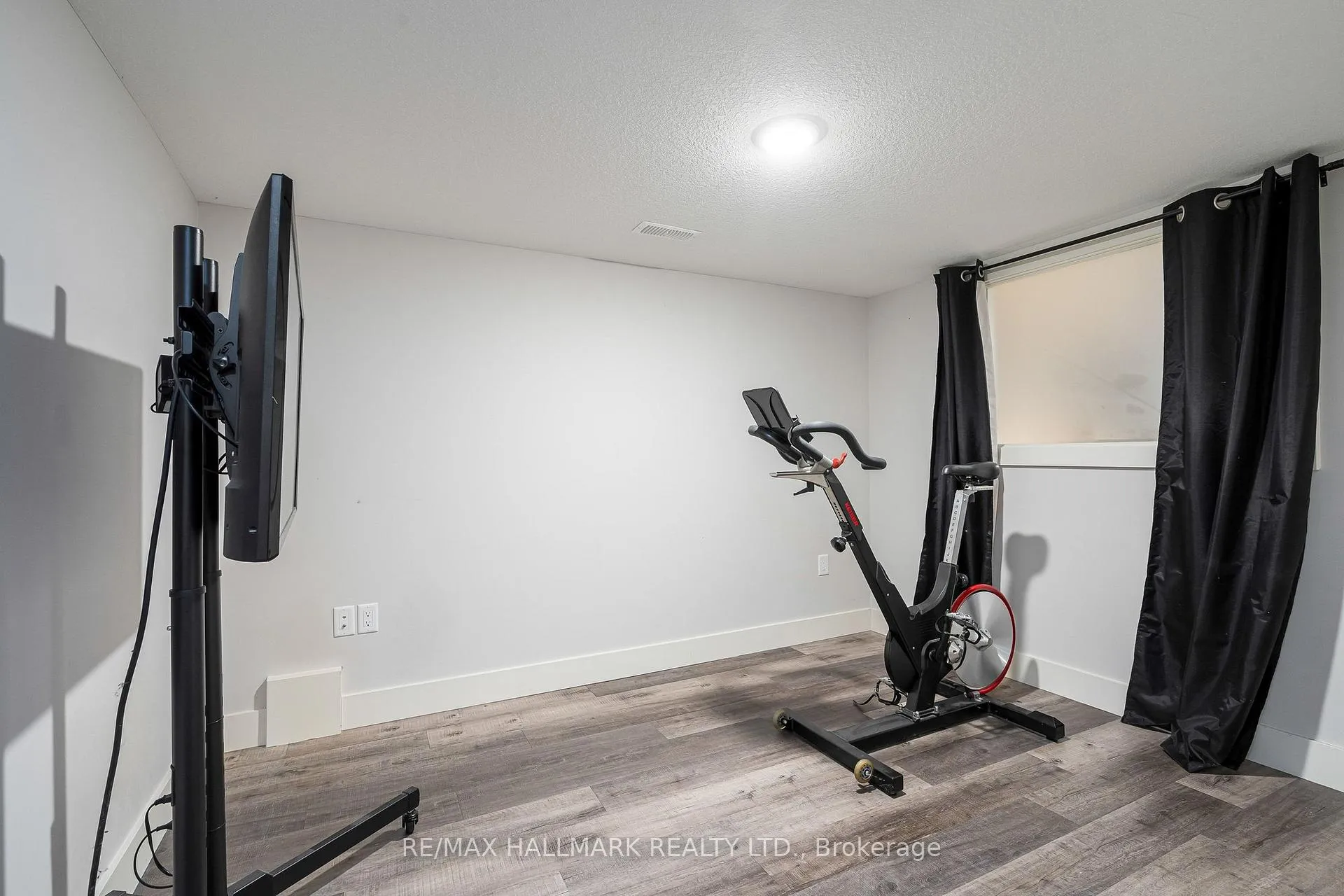 Photo 40 of 960 17TH Street E, Owen Sound — HOMEH
