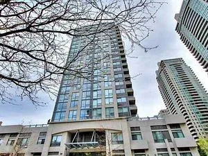 Front of Unit 1620, 35 Hollywood Avenue