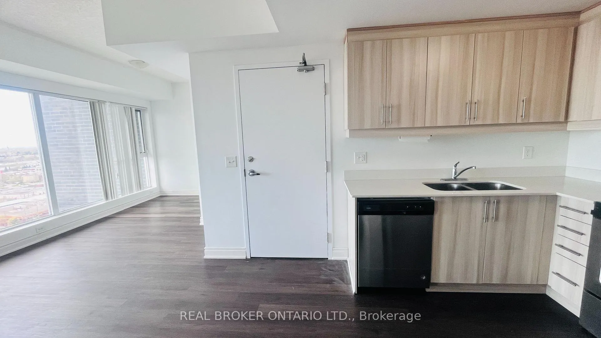 Photo 4 of Unit 2204, 158 King Street N, Waterloo, Beechwood/University — HOMEH