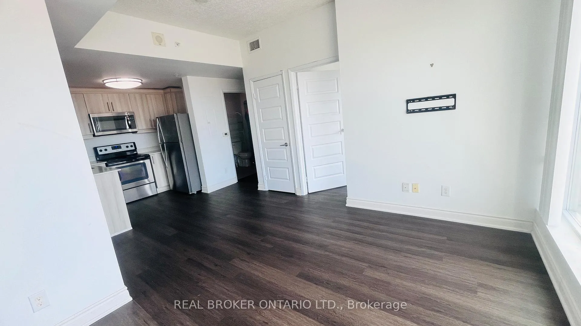 Photo 6 of Unit 2204, 158 King Street N, Waterloo, Beechwood/University — HOMEH