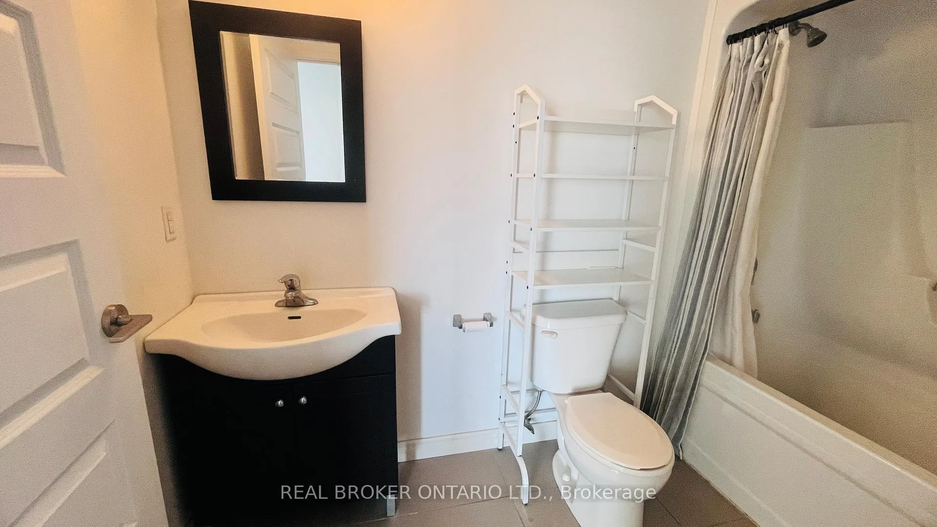 Photo 14 of Unit 2204, 158 King Street N, Waterloo, Beechwood/University — HOMEH