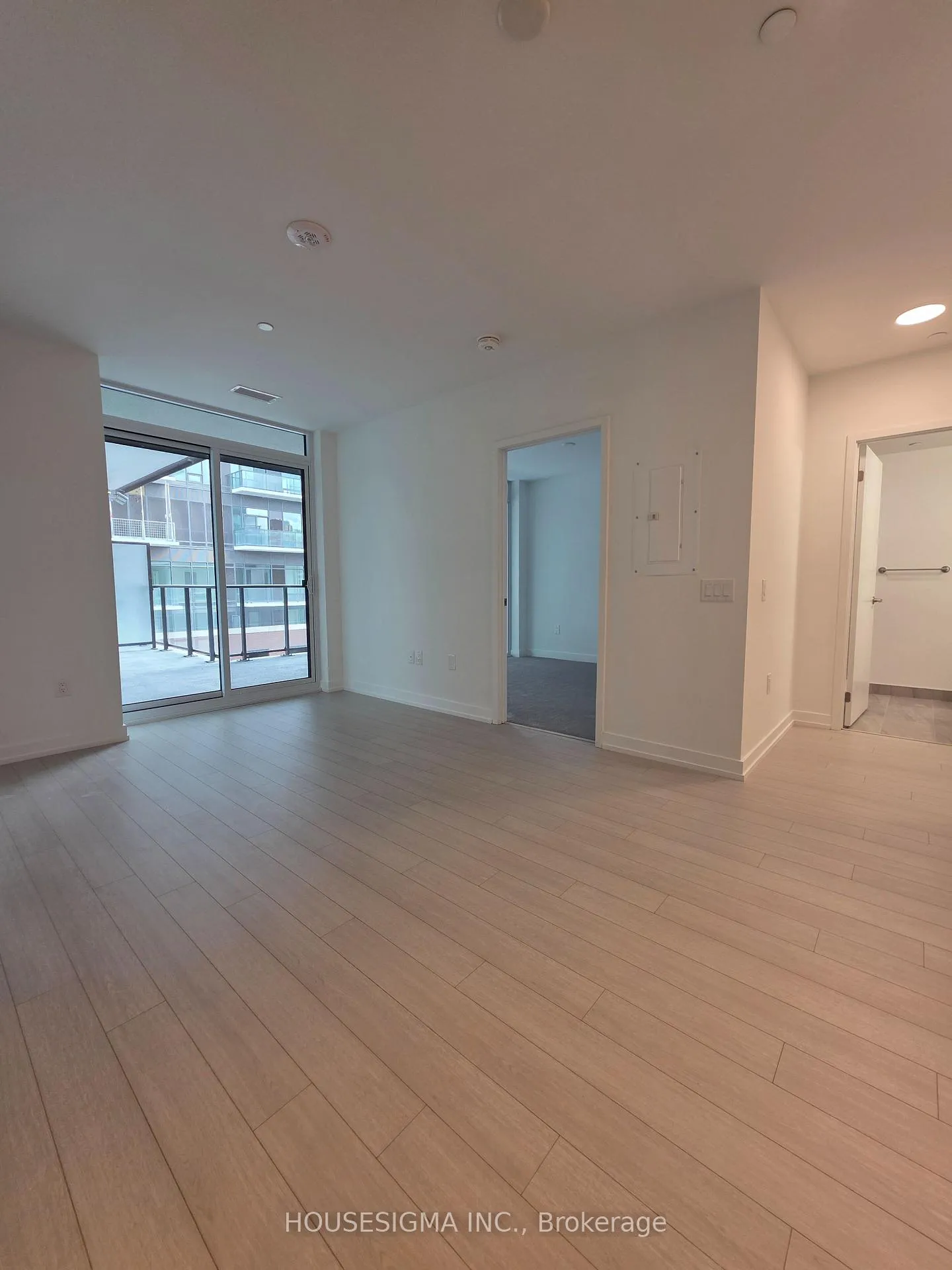Photo 19 of Unit 607, 4010 Eglinton Avenue W, Etobicoke, Humber Heights — HOMEH