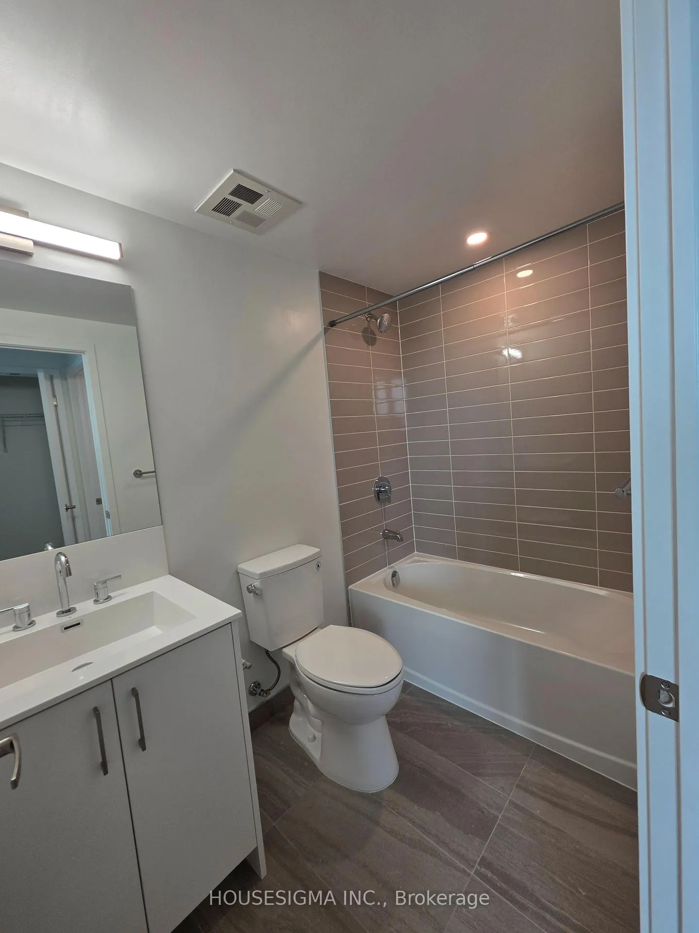 Photo 35 of Unit 607, 4010 Eglinton Avenue W, Etobicoke, Humber Heights — HOMEH