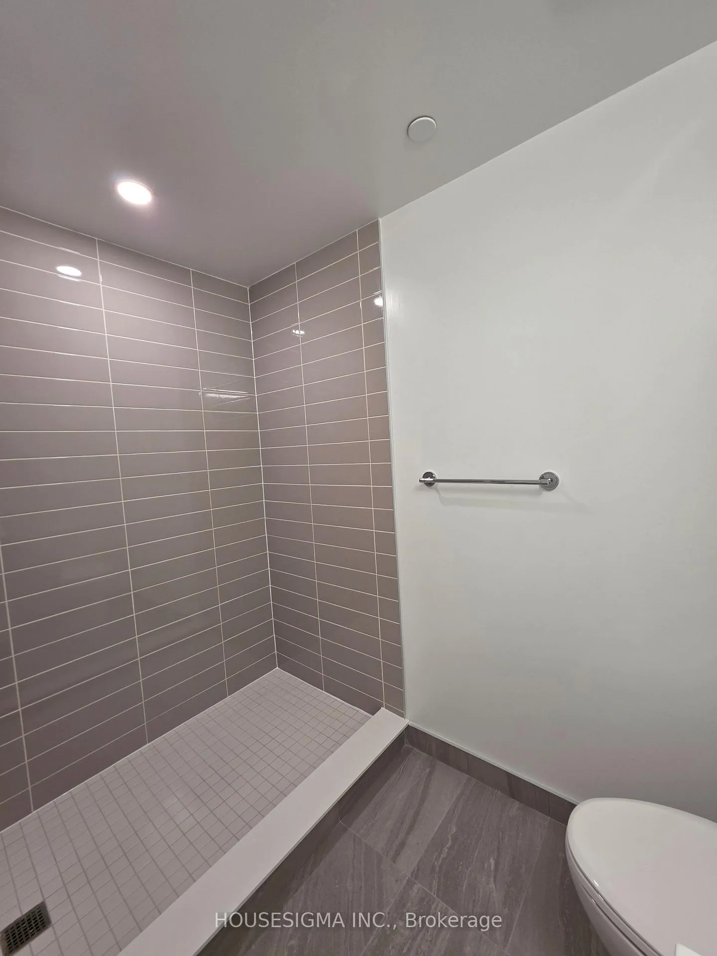 Photo 53 of Unit 607, 4010 Eglinton Avenue W, Etobicoke, Humber Heights — HOMEH