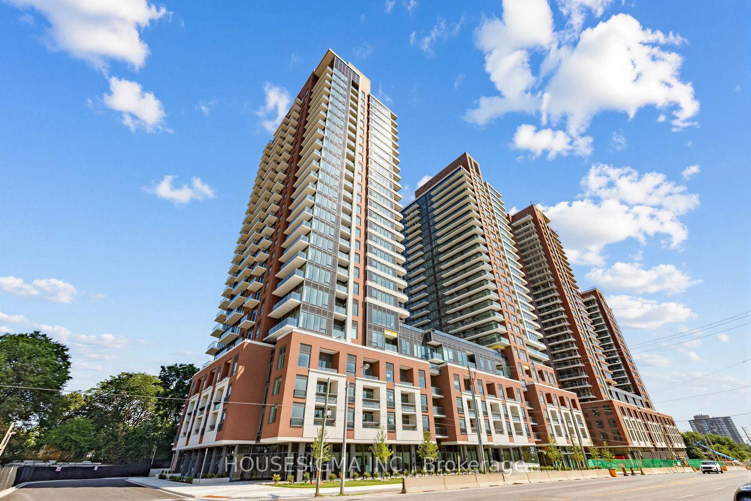 Photo 3 of Unit 607, 4010 Eglinton Avenue W, Etobicoke, Humber Heights — HOMEH