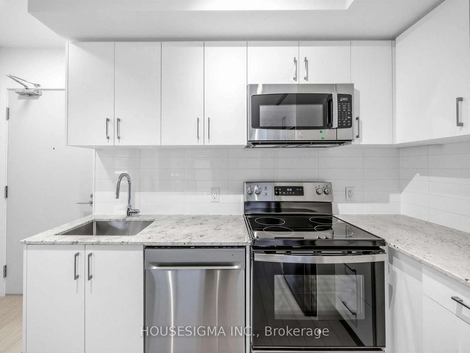 Photo 10 of Unit 607, 4010 Eglinton Avenue W, Etobicoke, Humber Heights — HOMEH