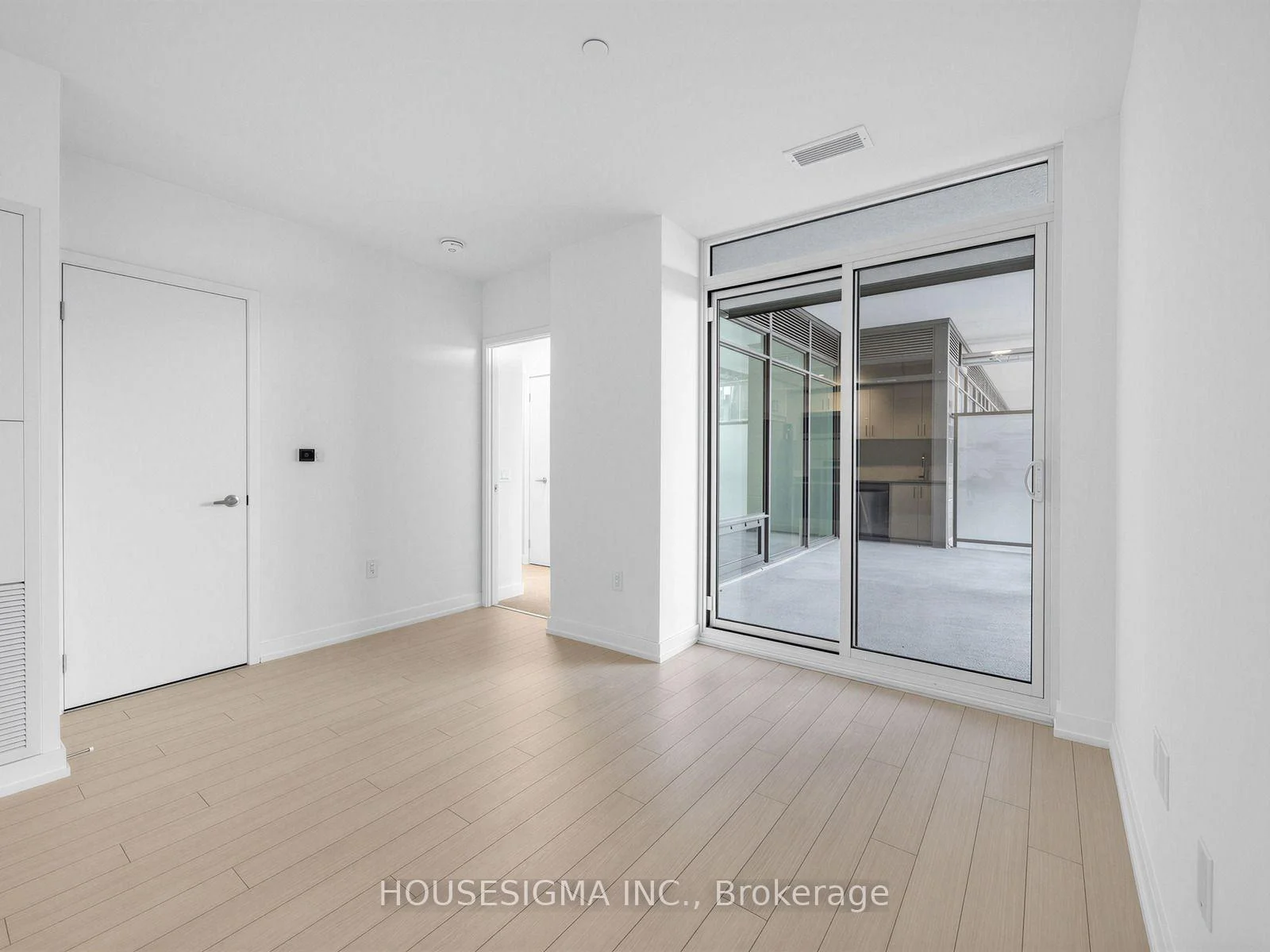 Photo 22 of Unit 607, 4010 Eglinton Avenue W, Etobicoke, Humber Heights — HOMEH