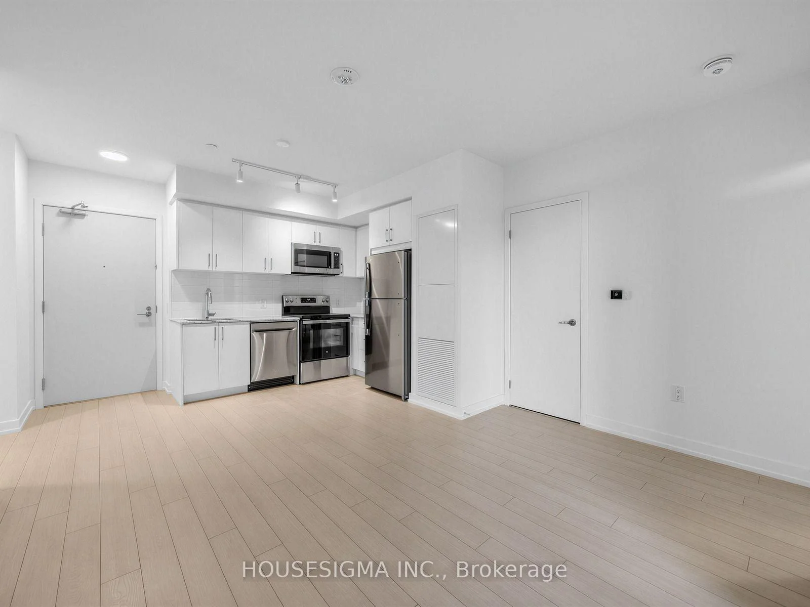 Photo 25 of Unit 607, 4010 Eglinton Avenue W, Etobicoke, Humber Heights — HOMEH