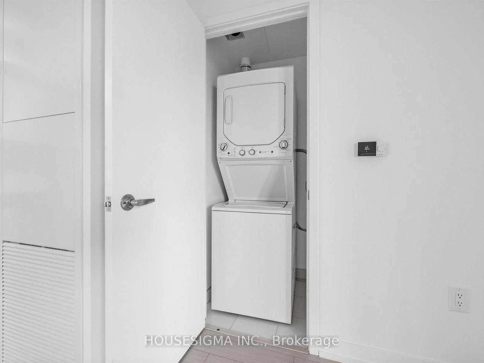 Photo 83 of Unit 607, 4010 Eglinton Avenue W, Etobicoke, Humber Heights — HOMEH